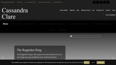 Screenshot preview of cassandraclare.com